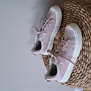 Cariuma Womens Light Mauve Bamboo Knit Athleisure/Casual Sneakers‎ S-8